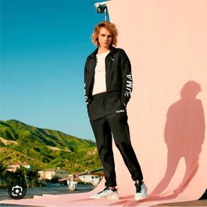 Puma woven jacket black cropped nylon